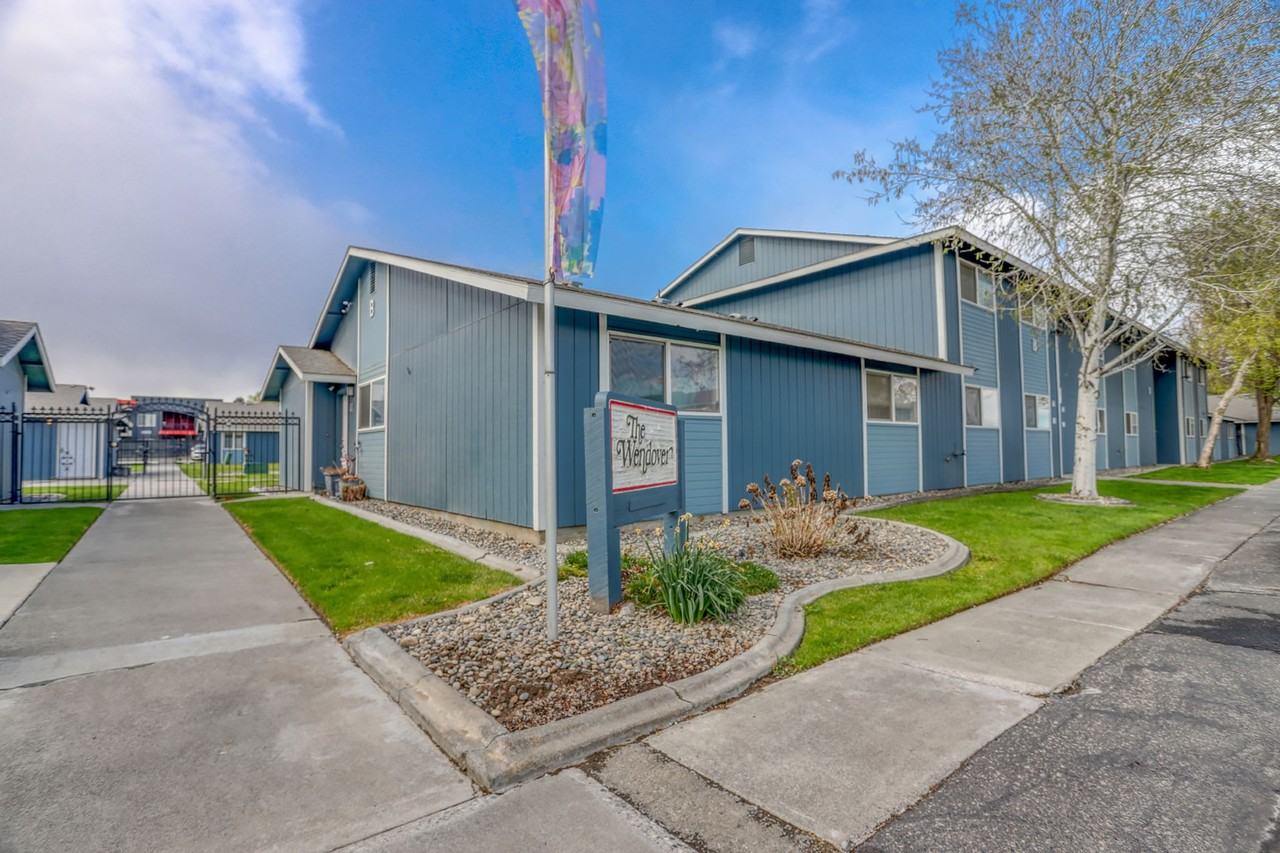 440 N Volland - Photo 7 of 50