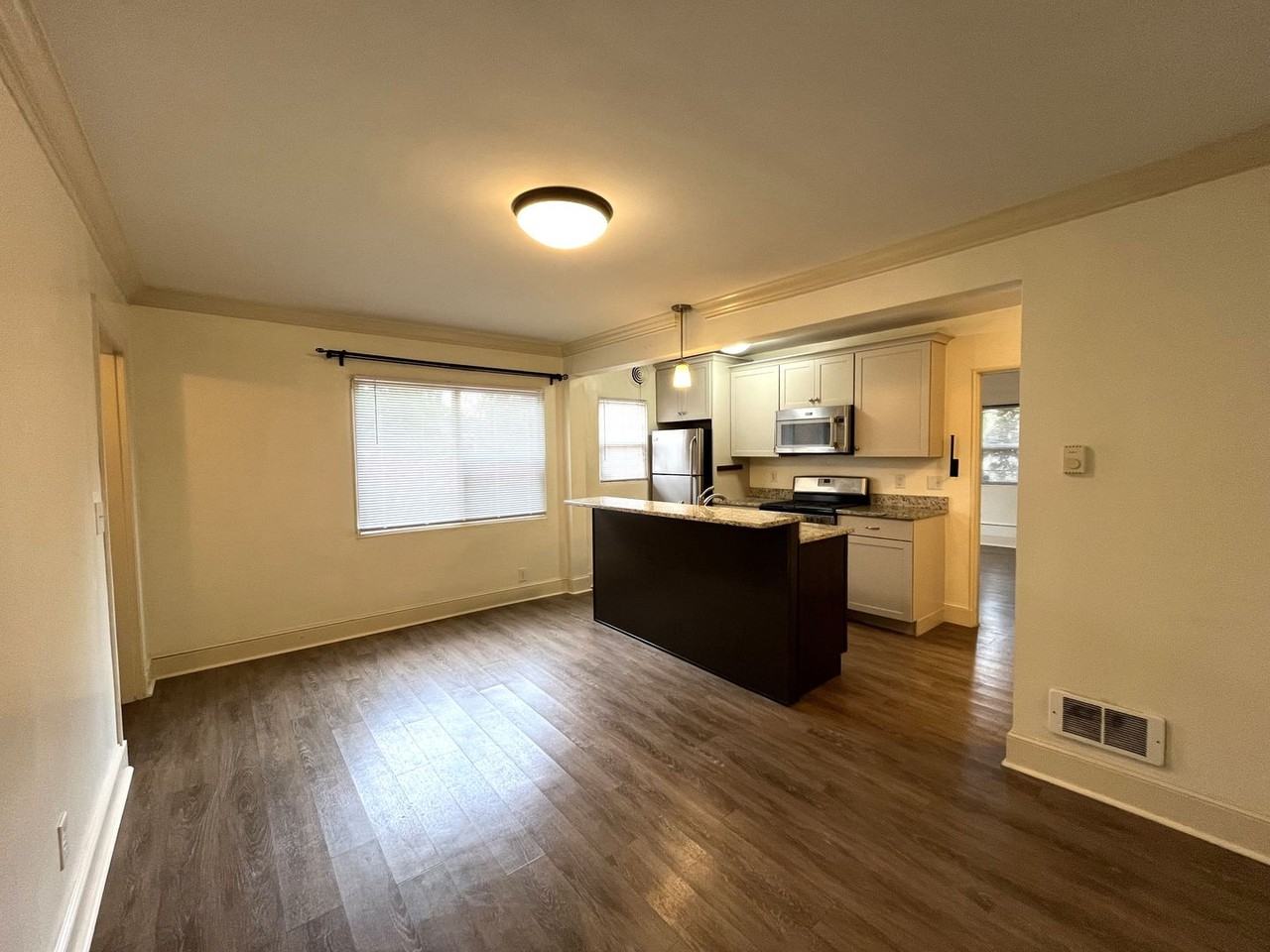 2516 Cornwall Ave #4 - Photo 7 of 14