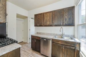 featured image of 1115 1/2 4th St Ne