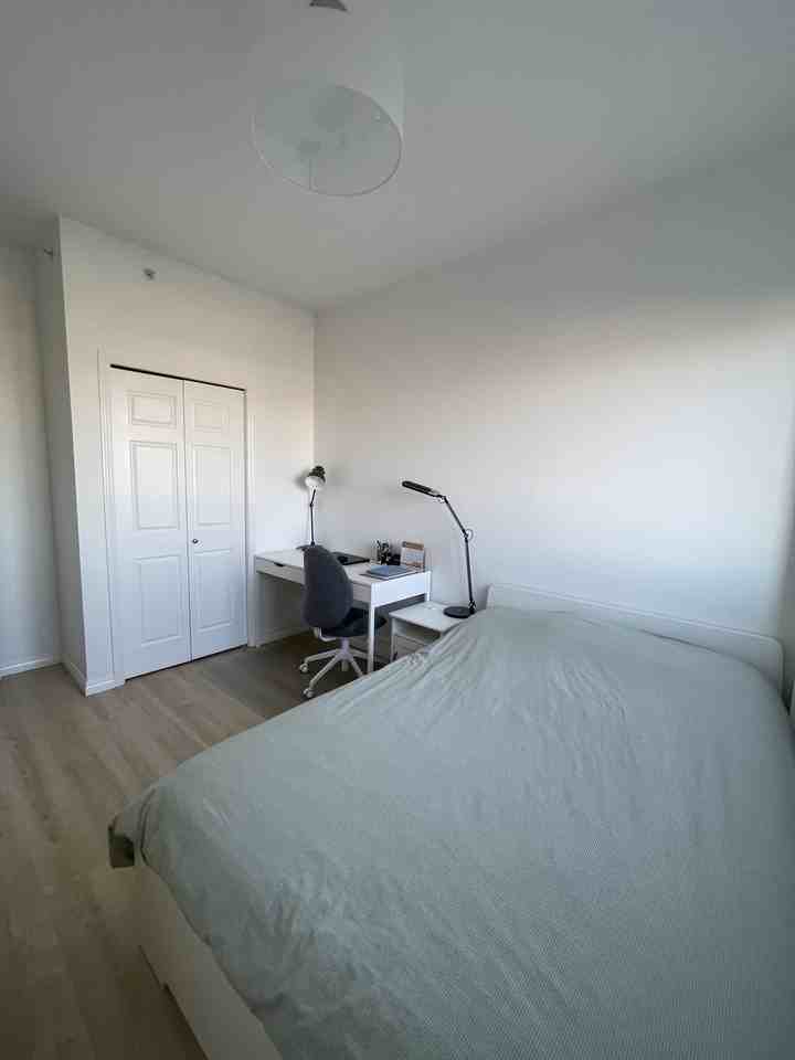 1507 Centre a Street Northeast - Photo 3 of 13