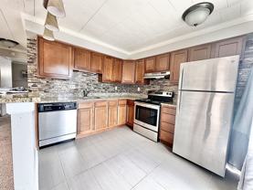 FIFTH ST-231/233 -- 206 - Photo 1 of 1