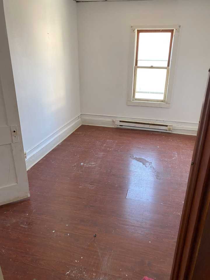 701 Arlington Avenue Northwest - Photo 4 of 14