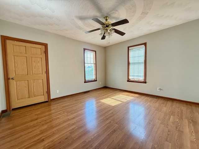 220 Diamond Street - Photo 3 of 10