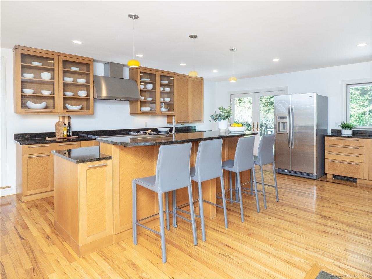 10 Gaylord Drive South - Photo 2 of 34