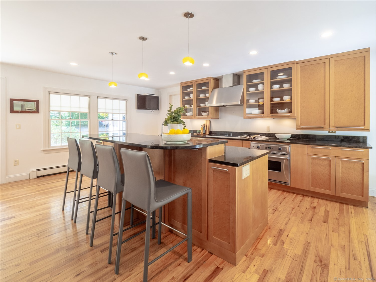 10 Gaylord Drive South - Photo 3 of 34