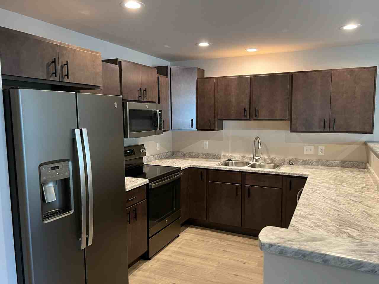 1205 Salem Drive - Photo 2 of 22