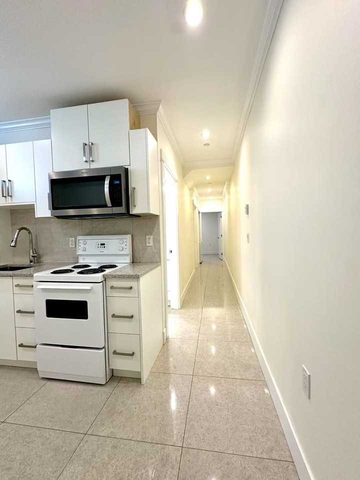 6508 Gladstone Street - Photo 7 of 9