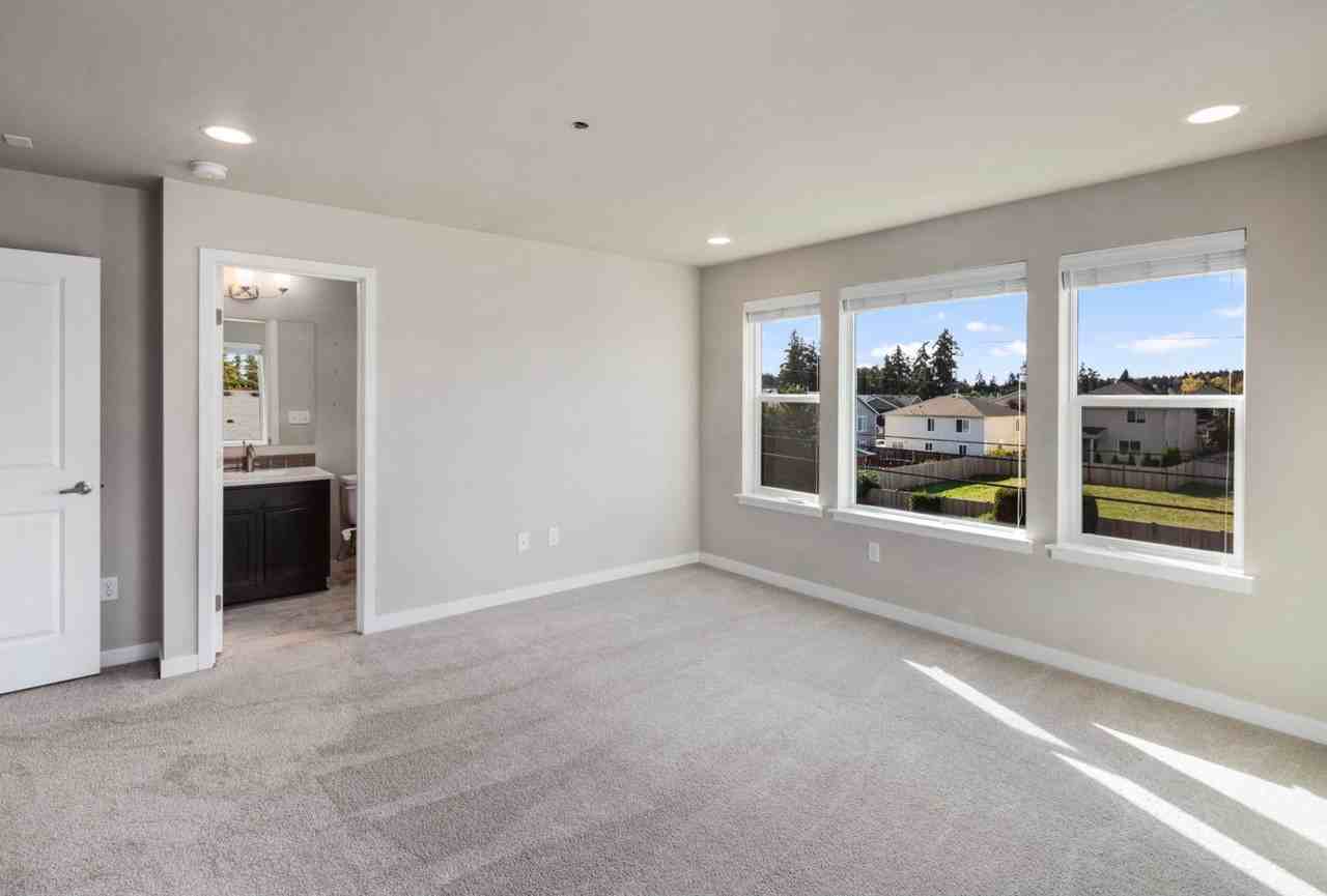 Rainier View Court Townhomes - Photo 4 of 50