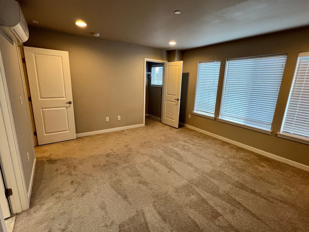 Rainier View Court Townhomes - Photo 5 of 50