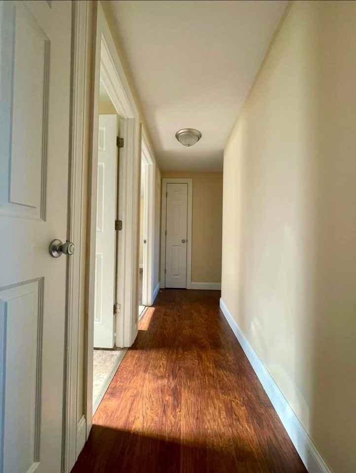 Luxury lakeside living in Hamburg - Photo 4 of 21