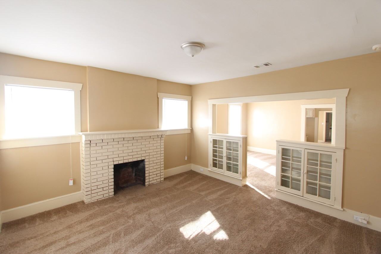 126 69th Pl N - Photo 2 of 15