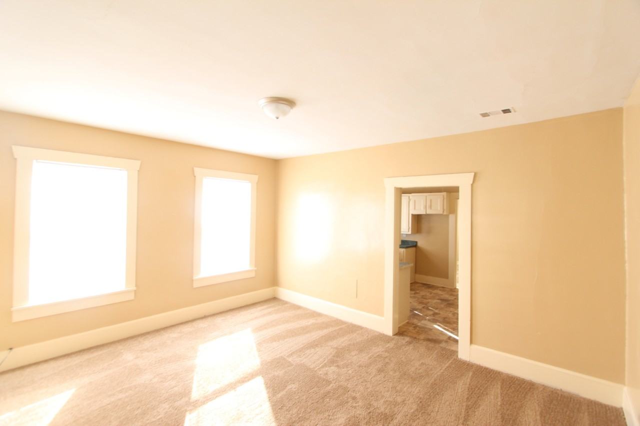126 69th Pl N - Photo 4 of 15