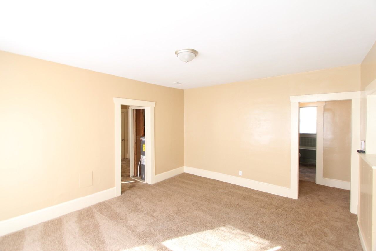 126 69th Pl N - Photo 5 of 15