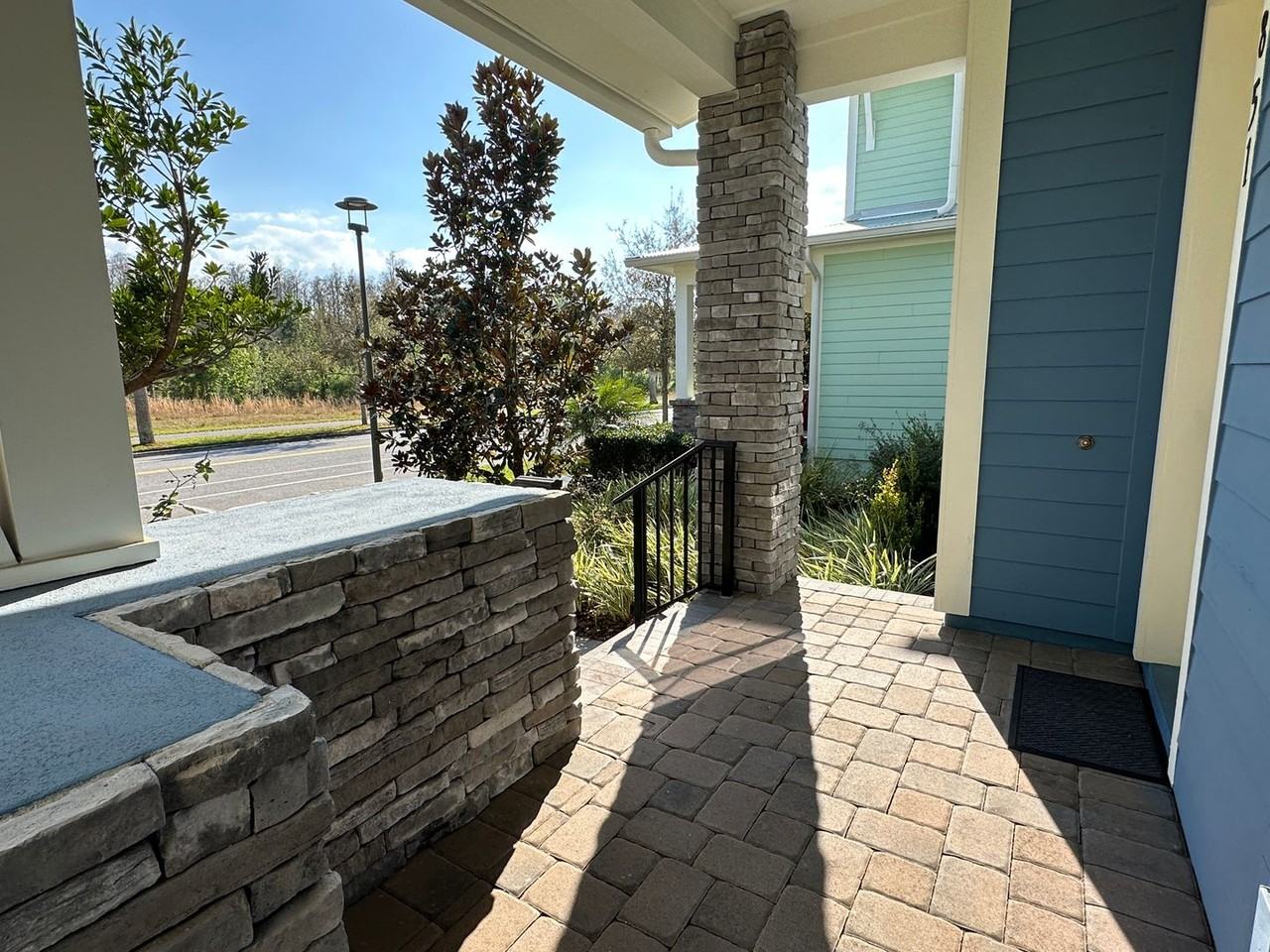 8851 Laureate Blvd - Photo 2 of 32