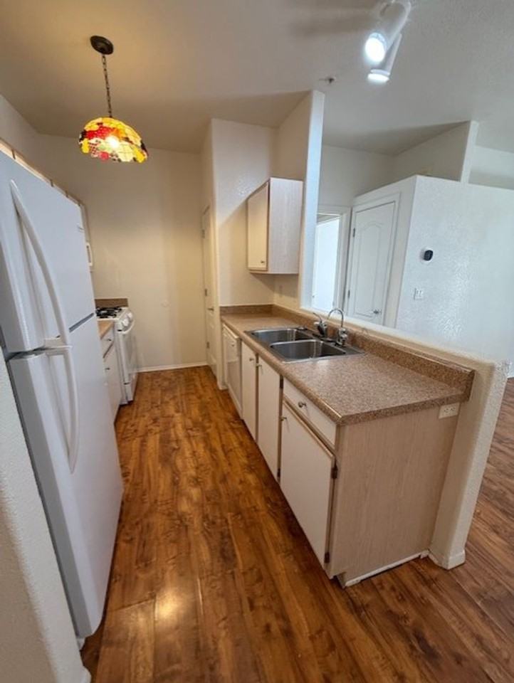 950 E Mingus Ave #311 - Photo 4 of 15