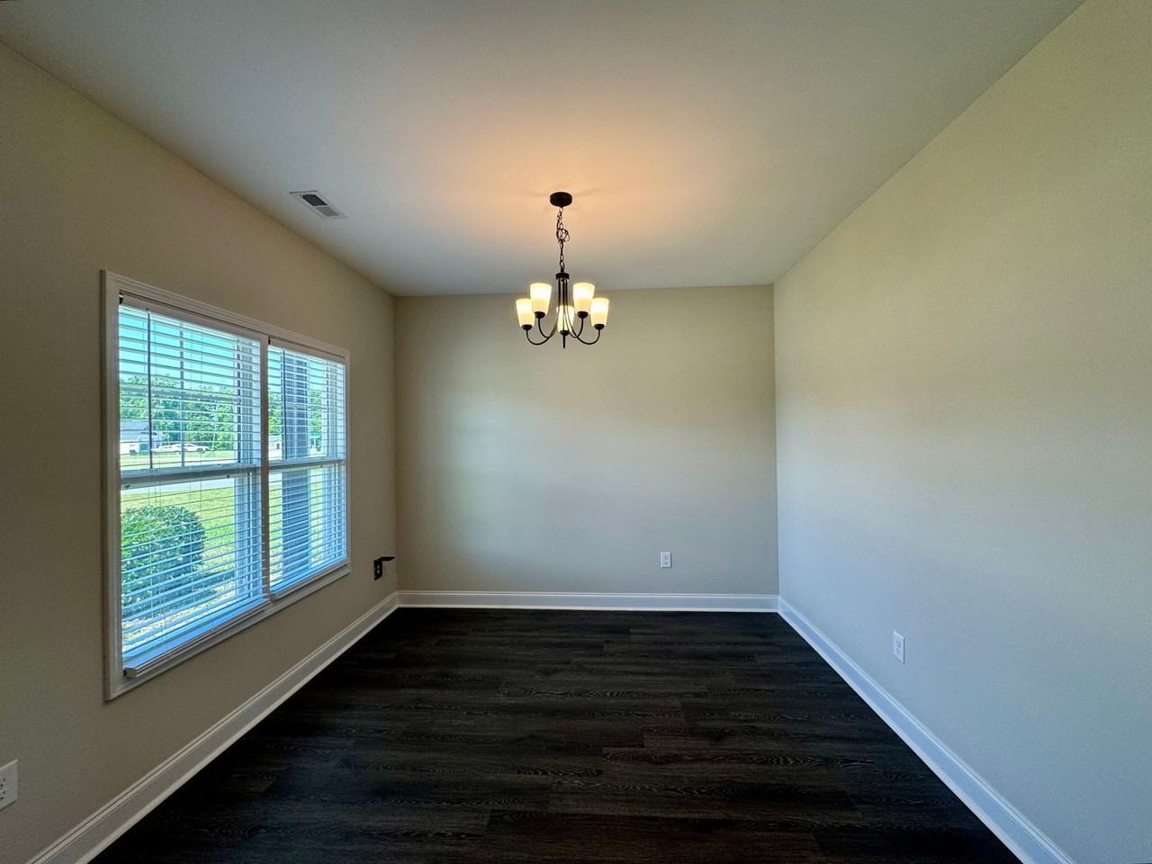 75 Doubletree Ln - Photo 3 of 24