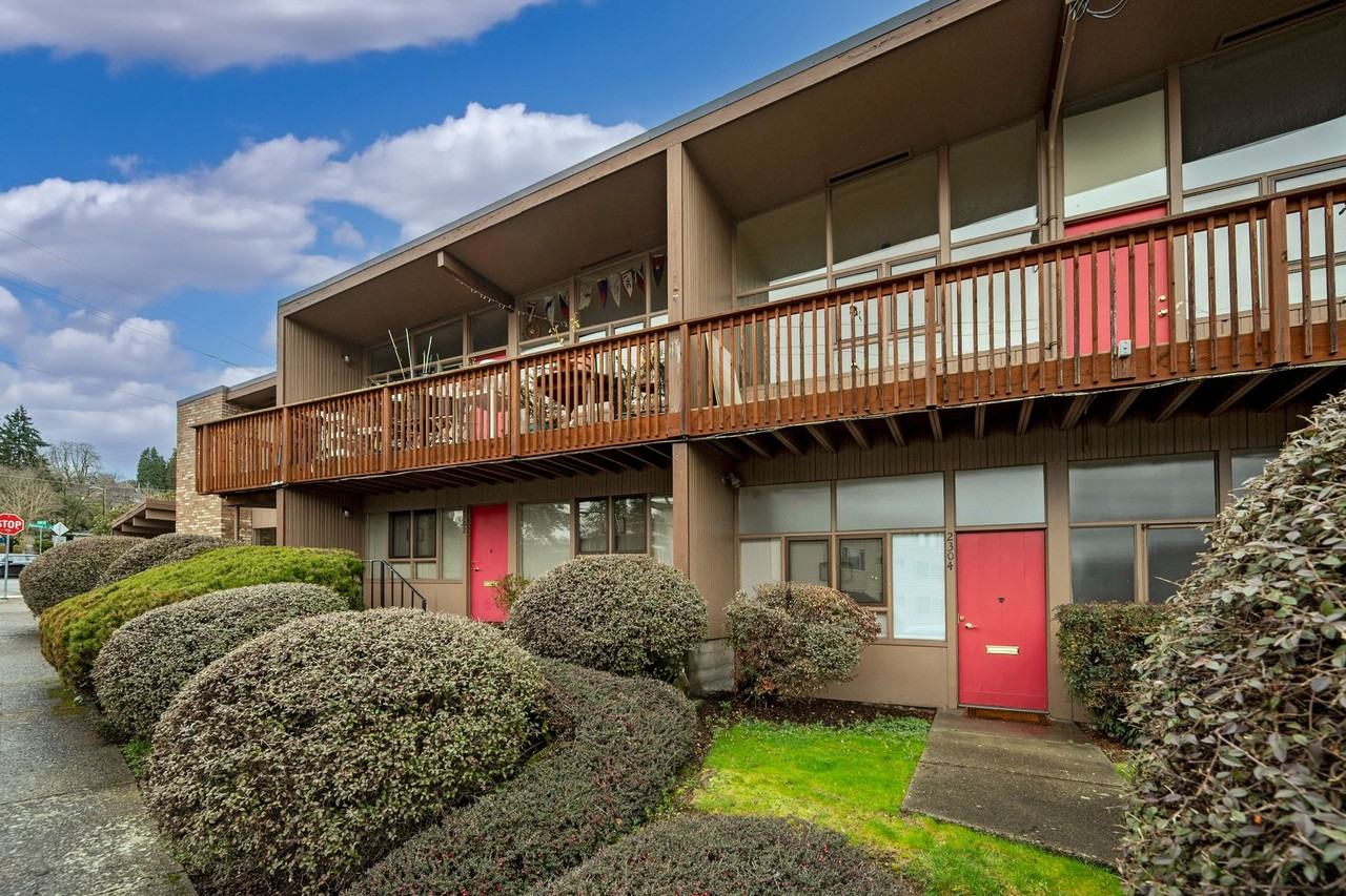 Ravenna Park Vista - Photo 3 of 27