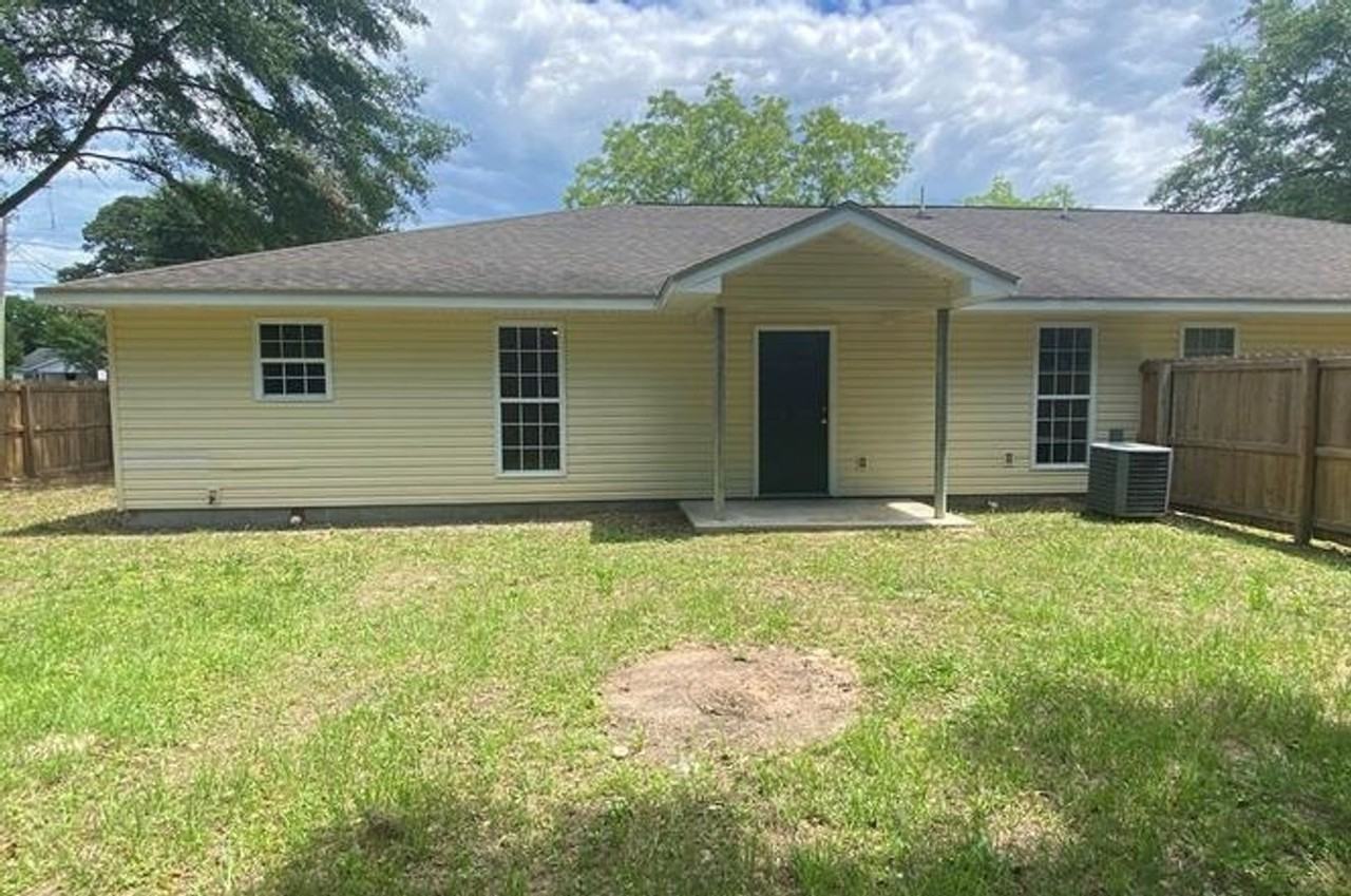 1741 Elvan Ave - Photo 2 of 17