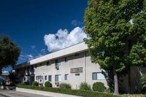 featured image of 833 W Foothill Blvd