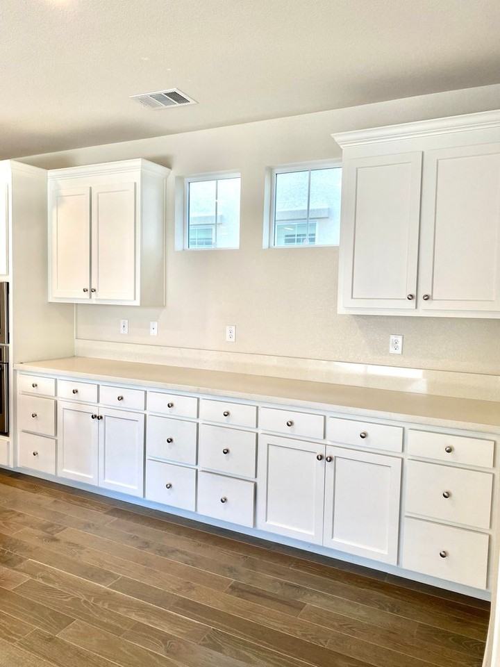 1910 Cannery Loop - Photo 7 of 28