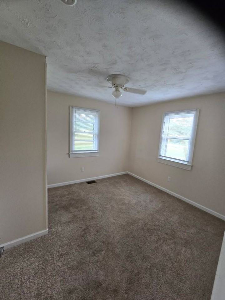 501 Anderson Ridge Rd - Photo 6 of 11