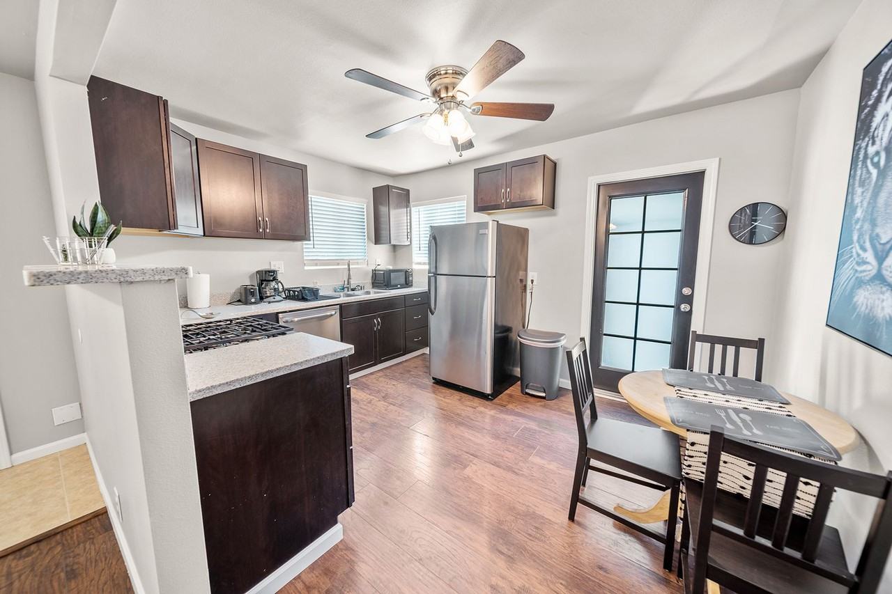 1206 Guill Street - Photo 7 of 18