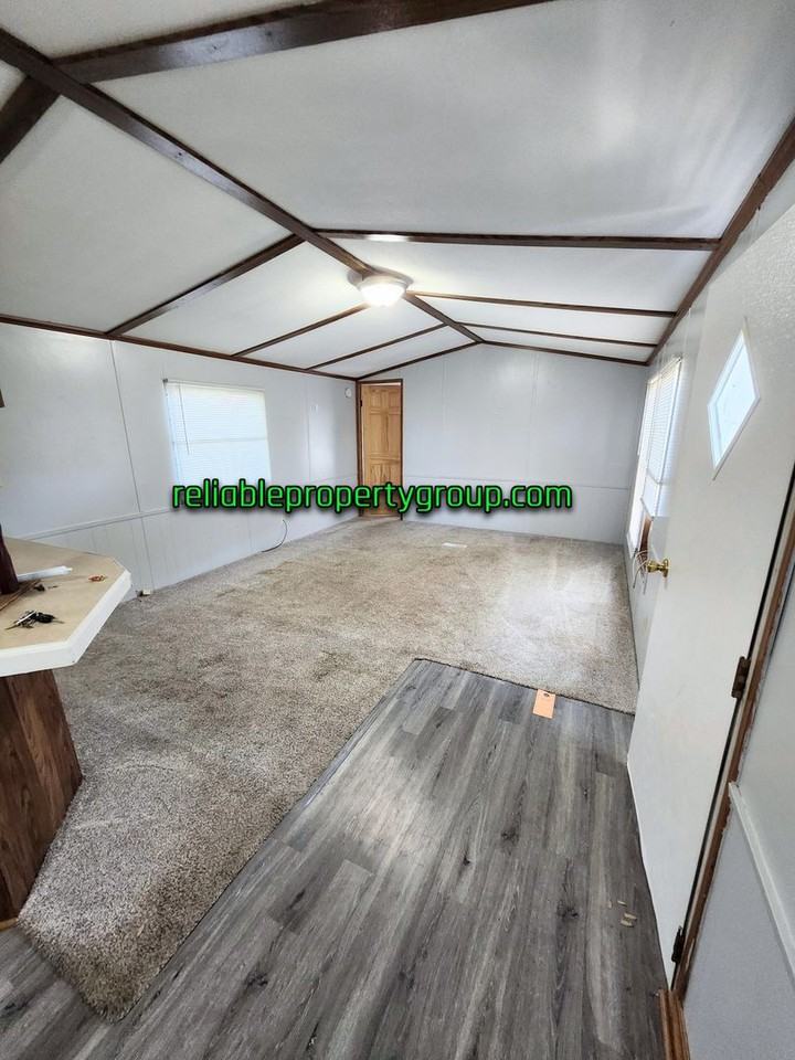 12 Holiday Park - Photo 3 of 12