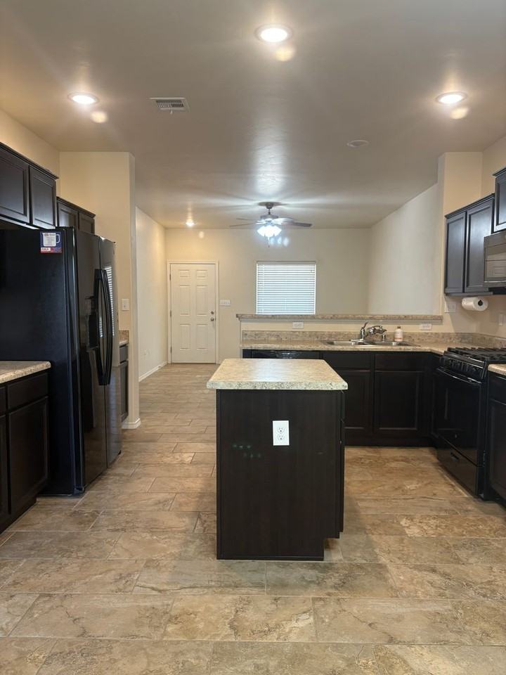 1551 Pueblo Bonito Pl - Photo 2 of 27