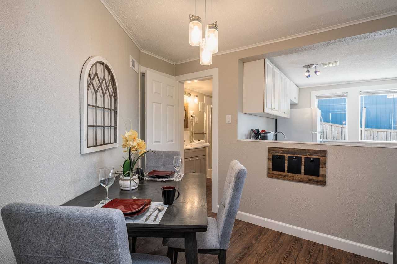 3719 59th Ave Sw - Photo 4 of 12