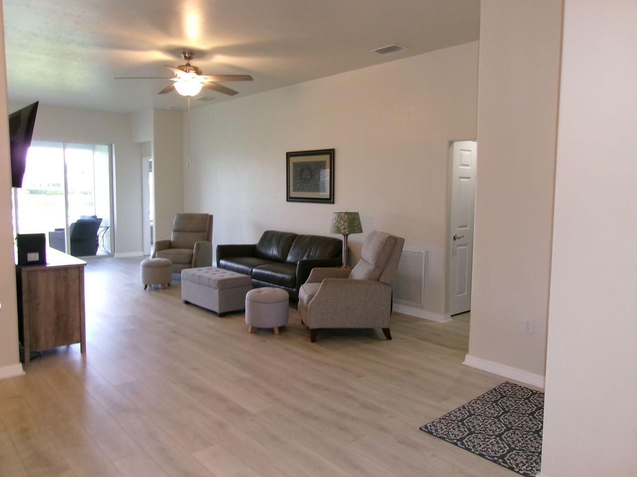 2483 Greendale Pl - Photo 2 of 17