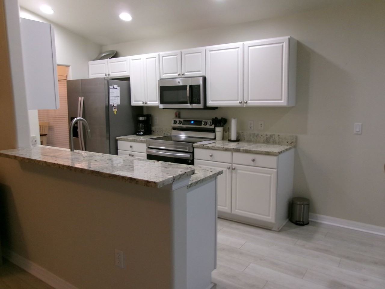 2483 Greendale Pl - Photo 7 of 17