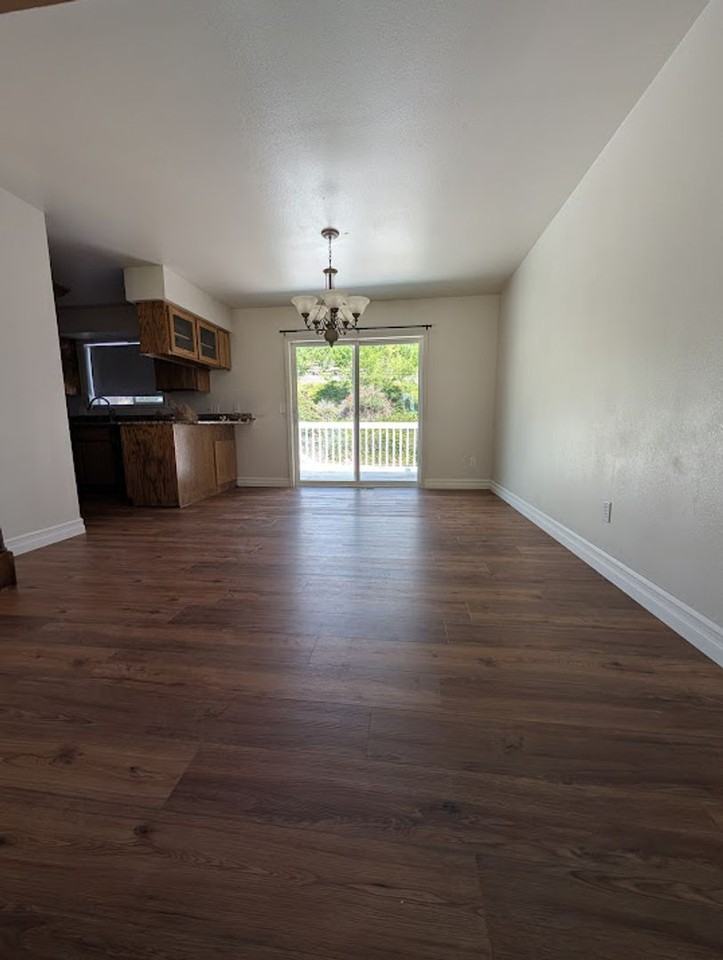 118 Shiloh Dr - Photo 2 of 6