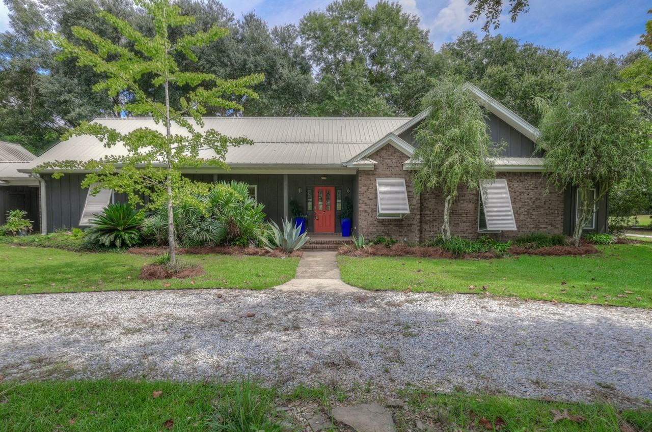 15813 15813 A - Photo 2 of 45