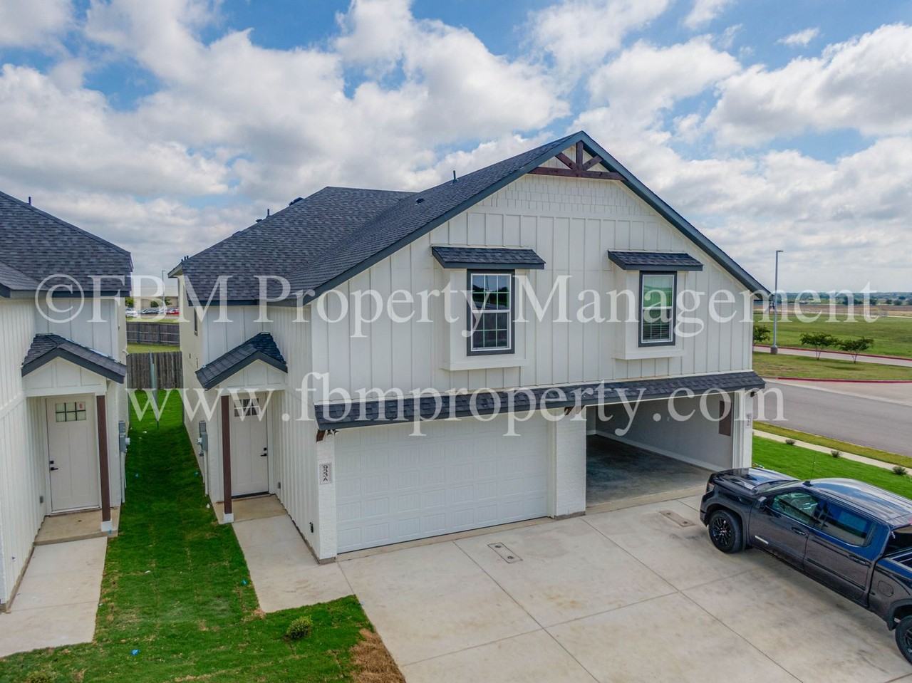 916 Cooksey Ct #B - Photo 6 of 32