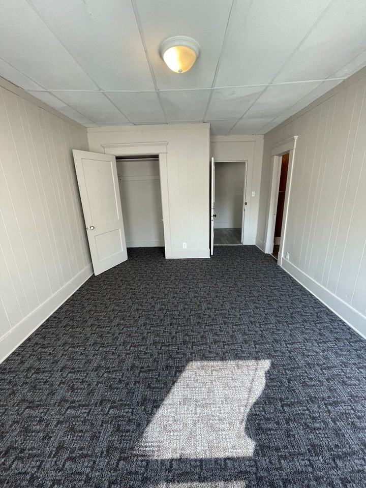 202 202 E Jefferson - 202 E Jefferson St #304 - Photo 4 of 10