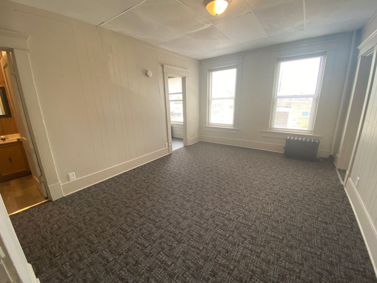 202 202 E Jefferson - 202 E Jefferson St #304 - Photo 6 of 10