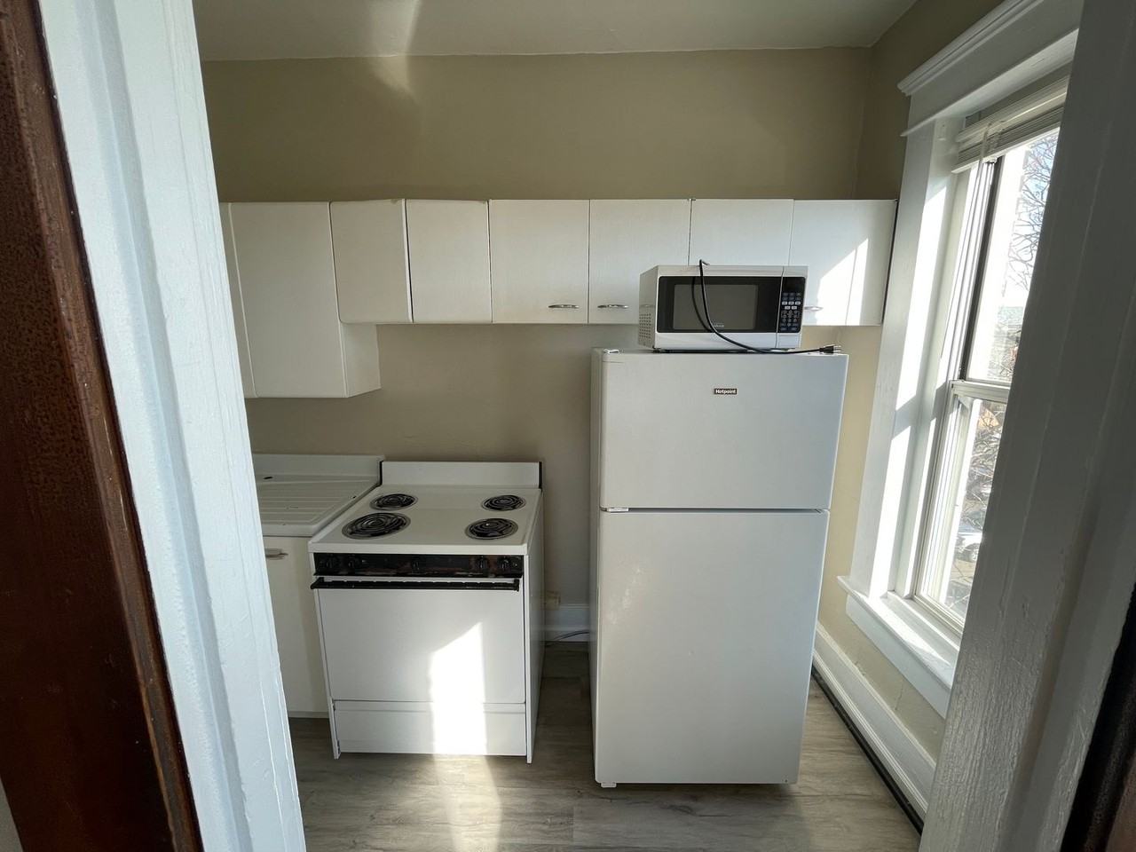 202 202 E Jefferson - 202 E Jefferson St #408 - Photo 2 of 10