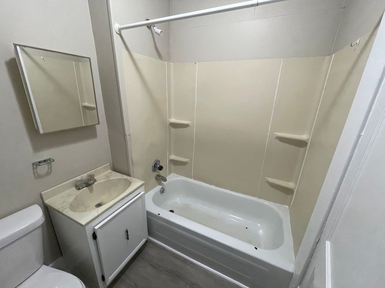 202 202 E Jefferson - 202 E Jefferson St #408 - Photo 5 of 10