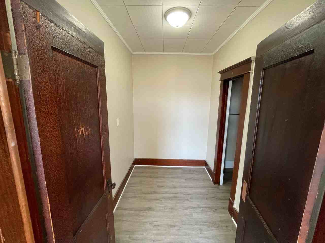 202 202 E Jefferson - 202 E Jefferson St #408 - Photo 7 of 10