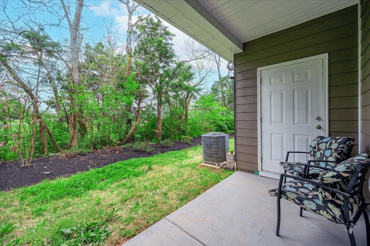 178 Cecil Rd - Photo 2 of 26
