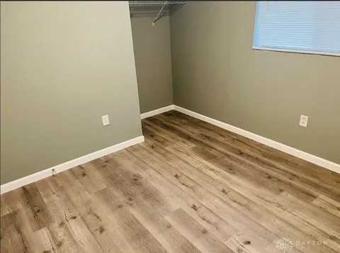 3936 Lori Sue Ave #F - Photo 6 of 7