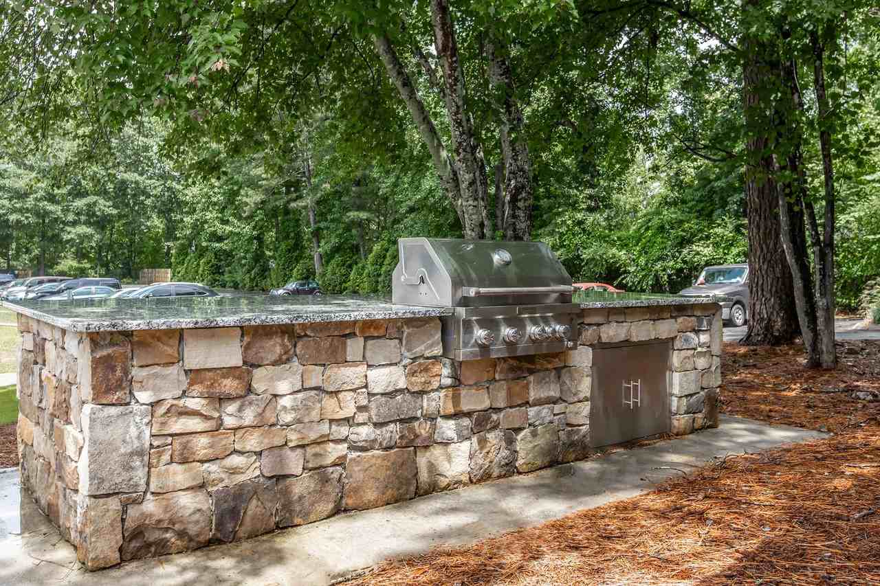 Cross Creek Apartments - Photo 4 of 35