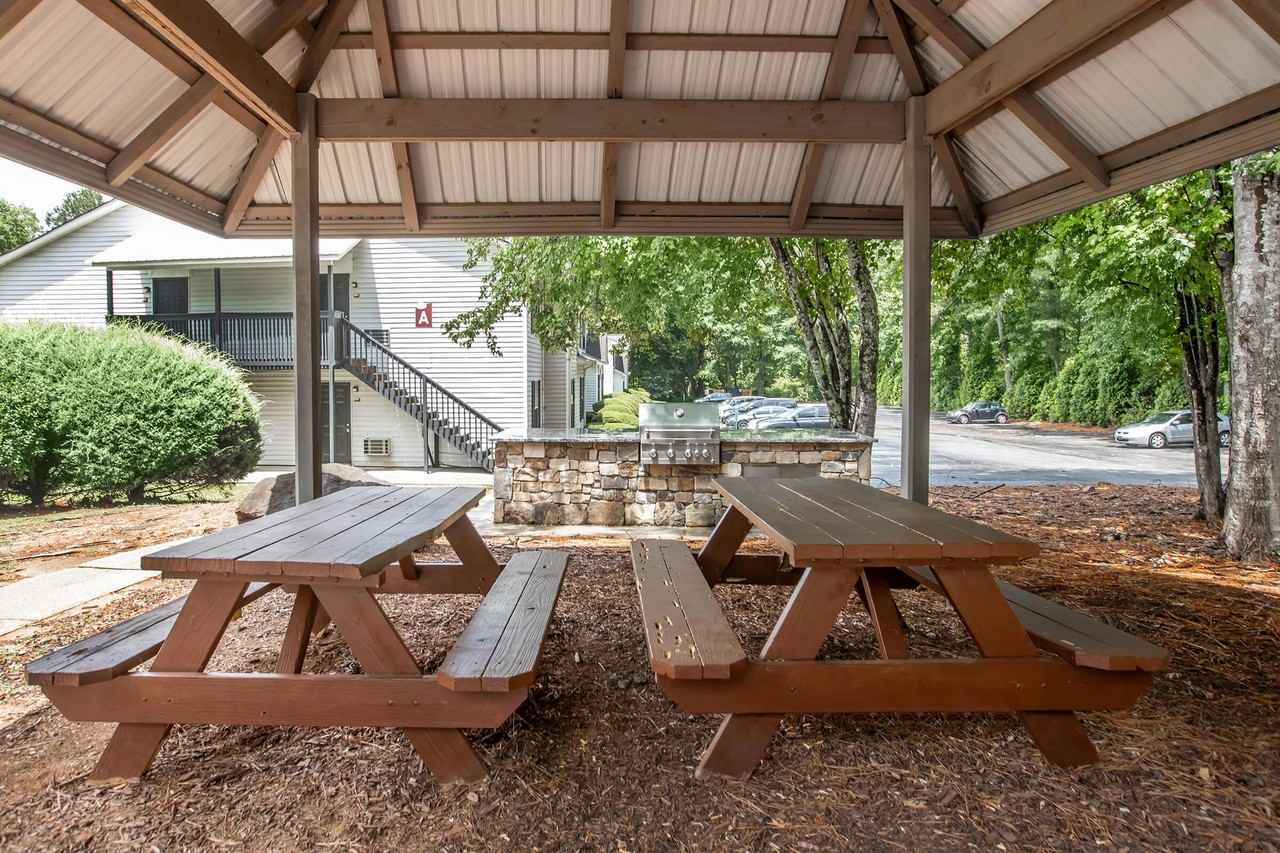 Cross Creek Apartments - Photo 6 of 35