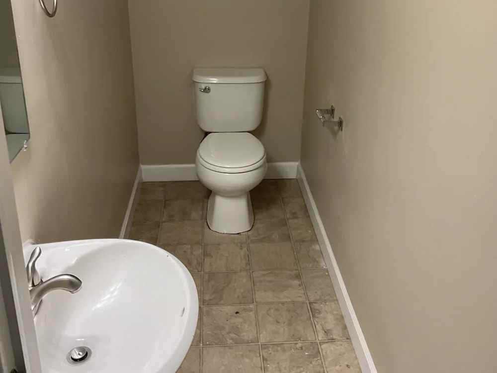 6415 Londonderry Dr #NA - Photo 2 of 10