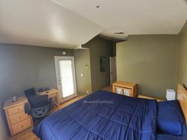 featured image of 1305 Jamaica Lane