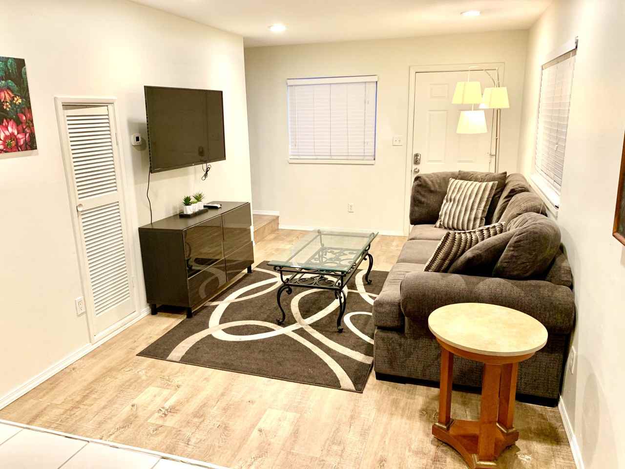 Thomas Ave #860 - Photo 3 of 19