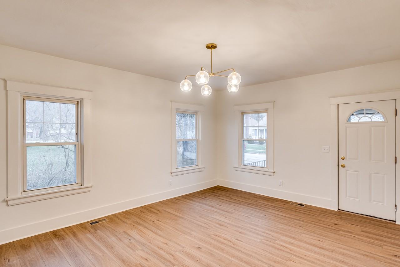 4053 Grove Ave #NA - Photo 3 of 15