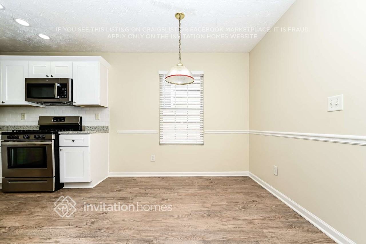 4065 Mission Way - Photo 6 of 18