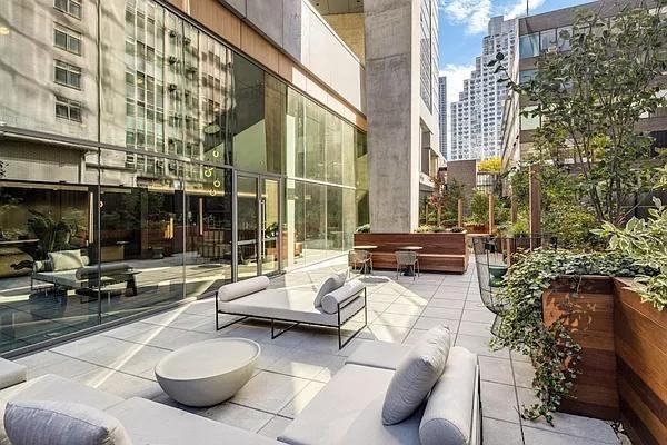 Willoughby St #23D - Photo 7 of 20