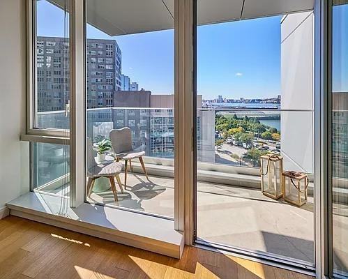 W 57th St #626 - Photo 2 of 20